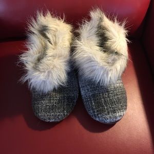 Cuddl Dud slippers